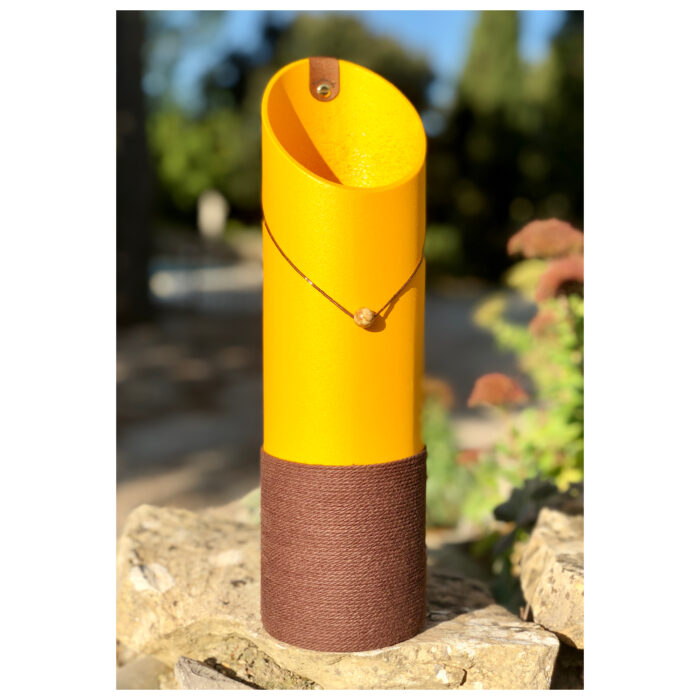 Vase 1999 - Jaune - Vase métallique décoratif - Moderne – Image 5