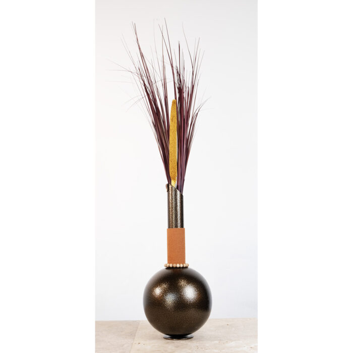 Vase 1952 - Bronze doré - Vase boule - Design minimaliste – Image 3