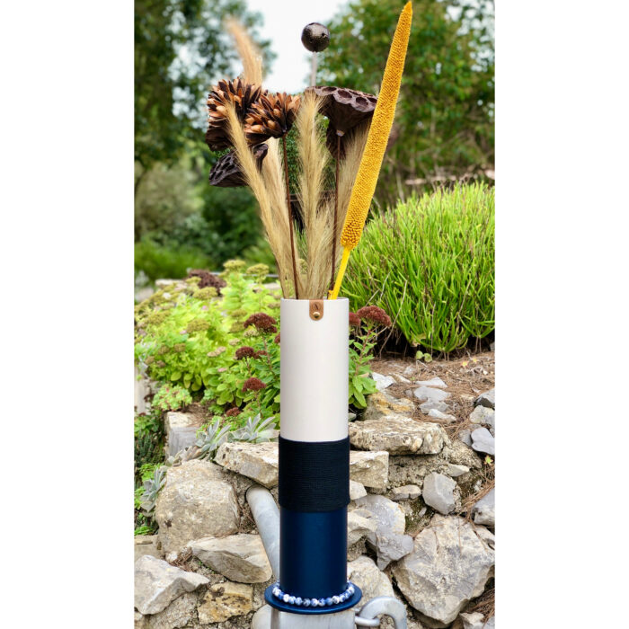 Vase 2021 - Bicolore - Grège et Bleu - Vase en métal - Collier pierres - Deco